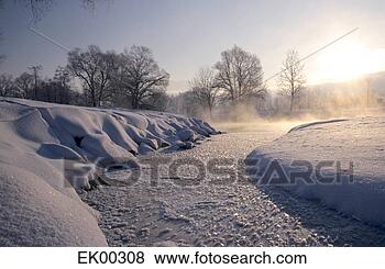 Banco de Imagem - inverno,  bavaria. 
fotosearch - busca 
de fotos, imagens 
e clipart