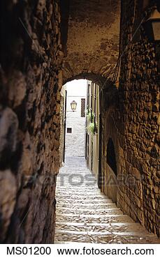 Arquivo de Fotografias - estreito,  escadaria, 
 rua,  chamada, 
 judeu,  quarto, 
 girona,  costa. 
fotosearch - busca 
de fotos, imagens 
e clipart