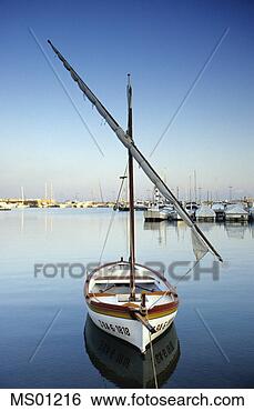 Banco de Imagem - velejando,   bote, 
  porto,   montgri, 
  costa,   brava, 
  catalonia. fotosearch 
- busca de fotos, 
imagens e clipart