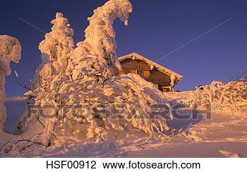 Banco de Imagem - montanha,  cabana, 
 bavaria,  alemanha. 
fotosearch - busca 
de fotos, imagens 
e clipart