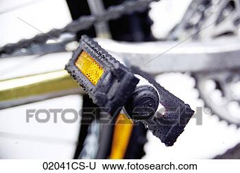 Banco de Imagem - fim,  cima,  pedal. 
fotosearch - busca 
de fotos, imagens 
e clipart