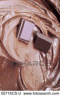 Banco de Imagem - chocolate,  bocados, 
 derretido,  chocolate, 
 close-up. fotosearch 
- busca de fotos, 
imagens e clipart
