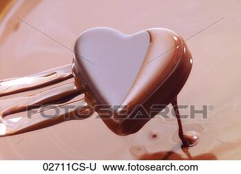 Banco de Imagem - chocolate,  coração, 
 mergulhado,  
chocolate,  molho. 
fotosearch - busca 
de fotos, imagens 
e clipart