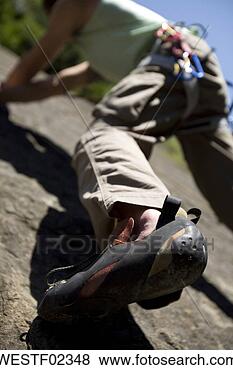 Banco de Imagem - jovem,  montanha, 
 escalando,  escalando, 
 parede. fotosearch 
- busca de fotos, 
imagens e clipart