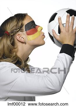 图吧 - 妇女, 带, 德国人旗, 涂描, 在上, 脸, 同时,