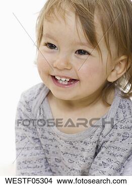 Banco de Imagem - bebê,  menina, 
 portrat. fotosearch 
- busca de fotos, 
imagens e clipart