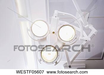 Foto - tabelas,  operação, 
 luz. fotosearch 
- busca de fotos, 
imagens e clipart