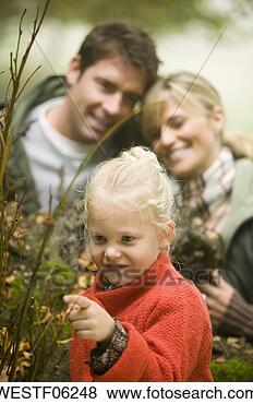 Banco de Imagem - alemanha,   baden-württemberg, 
  swabian,   montanhas, 
  menina. fotosearch 
- busca de fotos, 
imagens e clipart