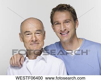 Arquivo de Fotografias - pai,  retrato. 
fotosearch - busca 
de fotos, imagens 
e clipart