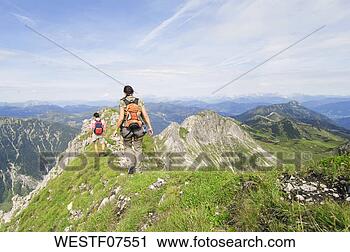 Arquivo de Fotografia - áustria,  salzburger, 
 terra,  par, 
 hiking. fotosearch 
- busca de fotos, 
imagens e clipart