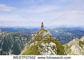 Banco de Imagem - áustria,  salzburger, 
 terra,  par, 
 montanha,  topo. 
fotosearch - busca 
de fotos, imagens 
e clipart