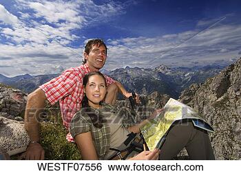 Banco de Imagem - áustria,  salzburger, 
 terra,  par, 
 montanha,  topo, 
 retrato. fotosearch 
- busca de fotos, 
imagens e clipart