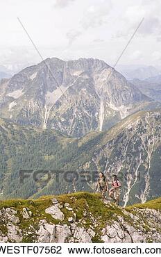 Banco de Imagem - áustria,  salzburger, 
 terra,  par, 
 hiking. fotosearch 
- busca de fotos, 
imagens e clipart