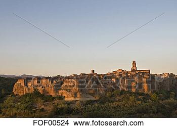 Banco de Imagem - itália,  tuscany, 
 pitigliano. fotosearch 
- busca de fotos, 
imagens e clipart