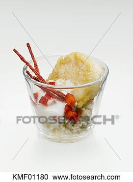 Arquivo de Fotografias - fritado,  pangasius, 
 filé,  risotto, 
 arroz,  vidro. 
fotosearch - busca 
de fotos, imagens 
e clipart