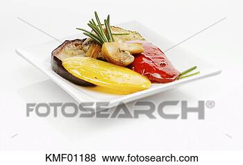 Banco de Imagem - marinated,  sino, 
 pimenta,  beringelas, 
 garnished,  alecrim, 
 prato. fotosearch 
- busca de fotos, 
imagens e clipart