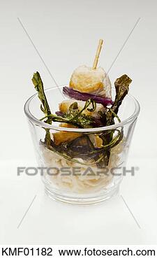 Banco de Imagem - peru,  skewers, 
 fritado,  mie, 
 noodles,  vidro. 
fotosearch - busca 
de fotos, imagens 
e clipart