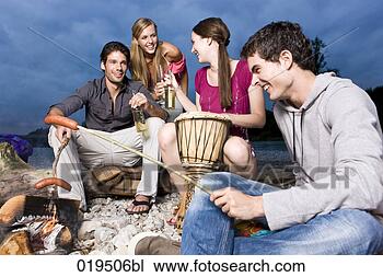 a tin of sausages是什么意思