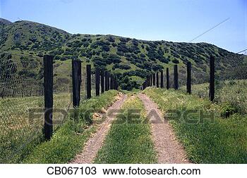 Stock Photo - hilly country 
road. fotosearch 
- search stock 
photos, pictures, 
images, and photo 
clipart