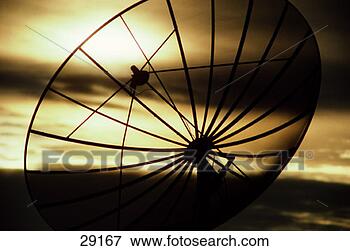 silhouette-satellite-dish_~29167.jpg