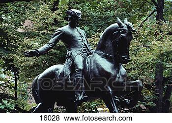 Stock Photo - paul revere statue 
in boston, massachusetts. 
fotosearch - search 
stock photos, 
pictures, images, 
and photo clipart