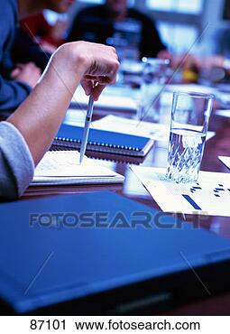 Clipart - business meeting 
around conference 
table. fotosearch 
- search clipart, 
illustration, 
drawings and vector 
eps graphics images
