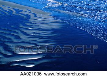 Stock Photo - black sand beach, 
mahini, tahiti. 
fotosearch - search 
stock photos, 
pictures, images, 
and photo clipart