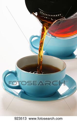 صباح مشرق Pouring-coffee-out_~923513