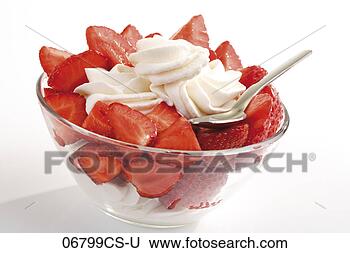 http://comps.fotosearch.com/compb/WTD/WTD261/strawberries-whipped-cream_~06799CS-U.jpg