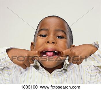 portrait-young-boy_%7E1833100.jpg