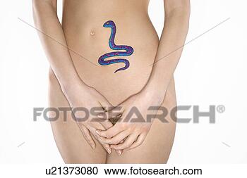 portrait-nude-attractive_~u21373080.jpg
